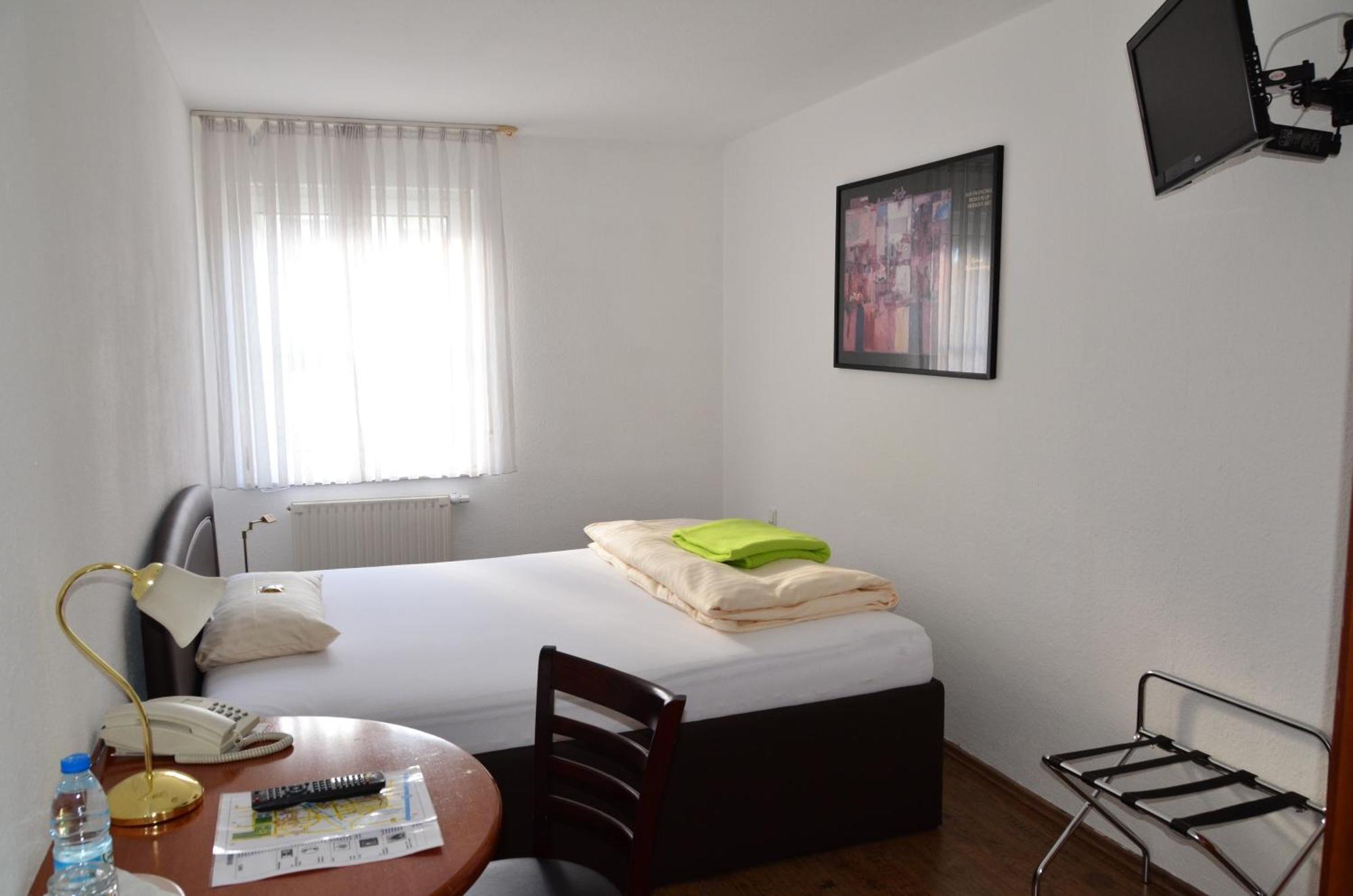 Hotel Moerike Ludwigsburg Esterno foto