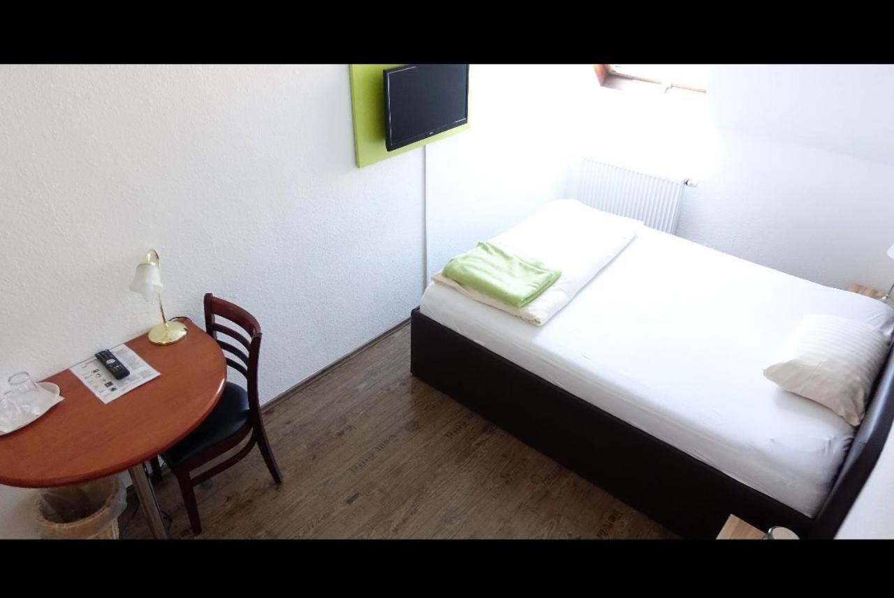Hotel Moerike Ludwigsburg Esterno foto